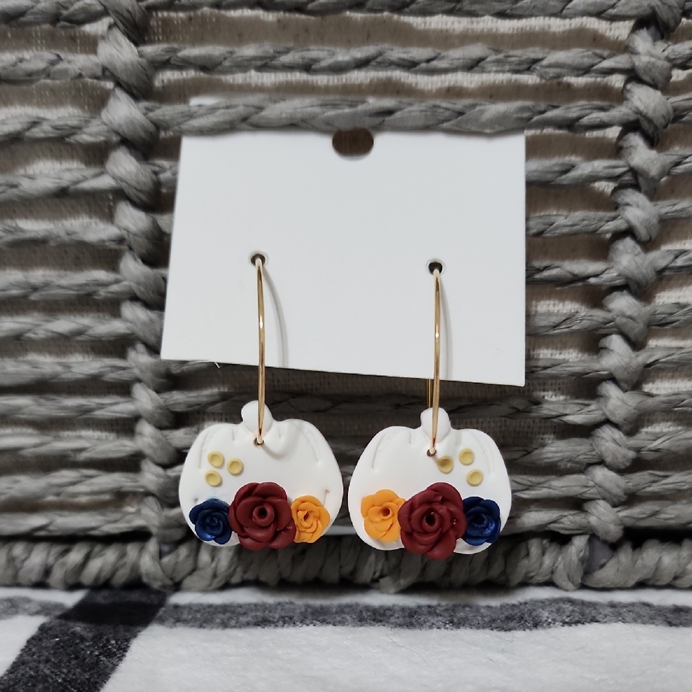 Fall Halloween White Pumpkin Floral Hoop Earrings